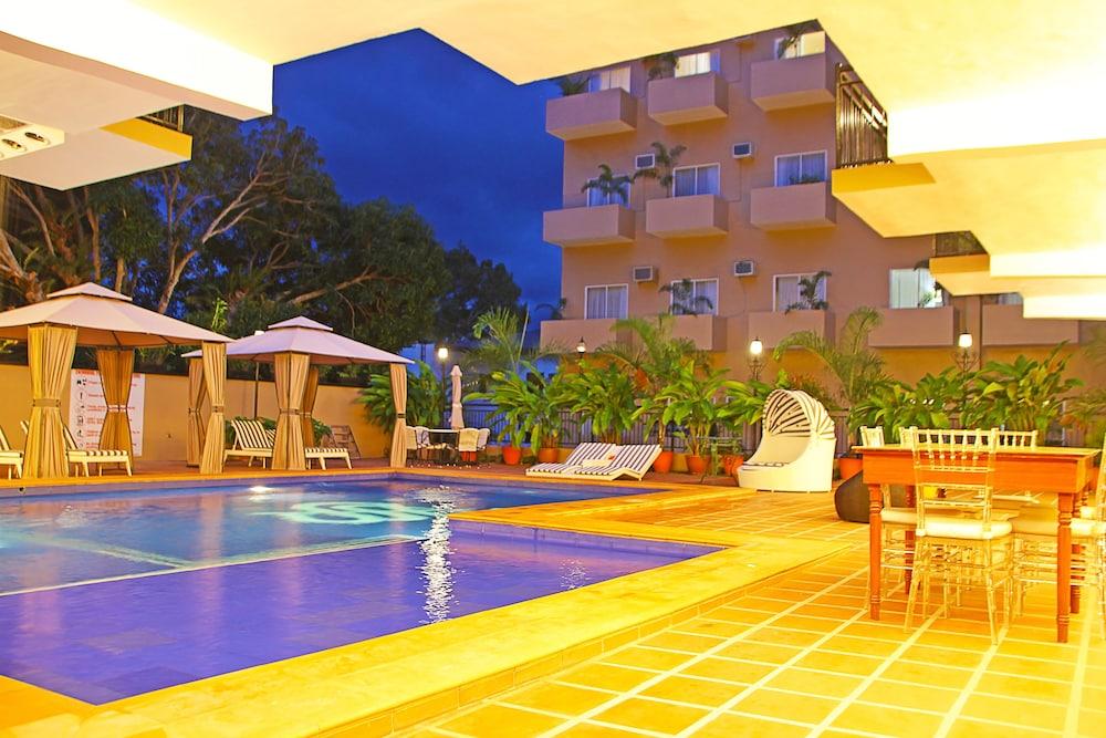 โรงแรมเซียร่า Dumaguete City ภายนอก รูปภาพ