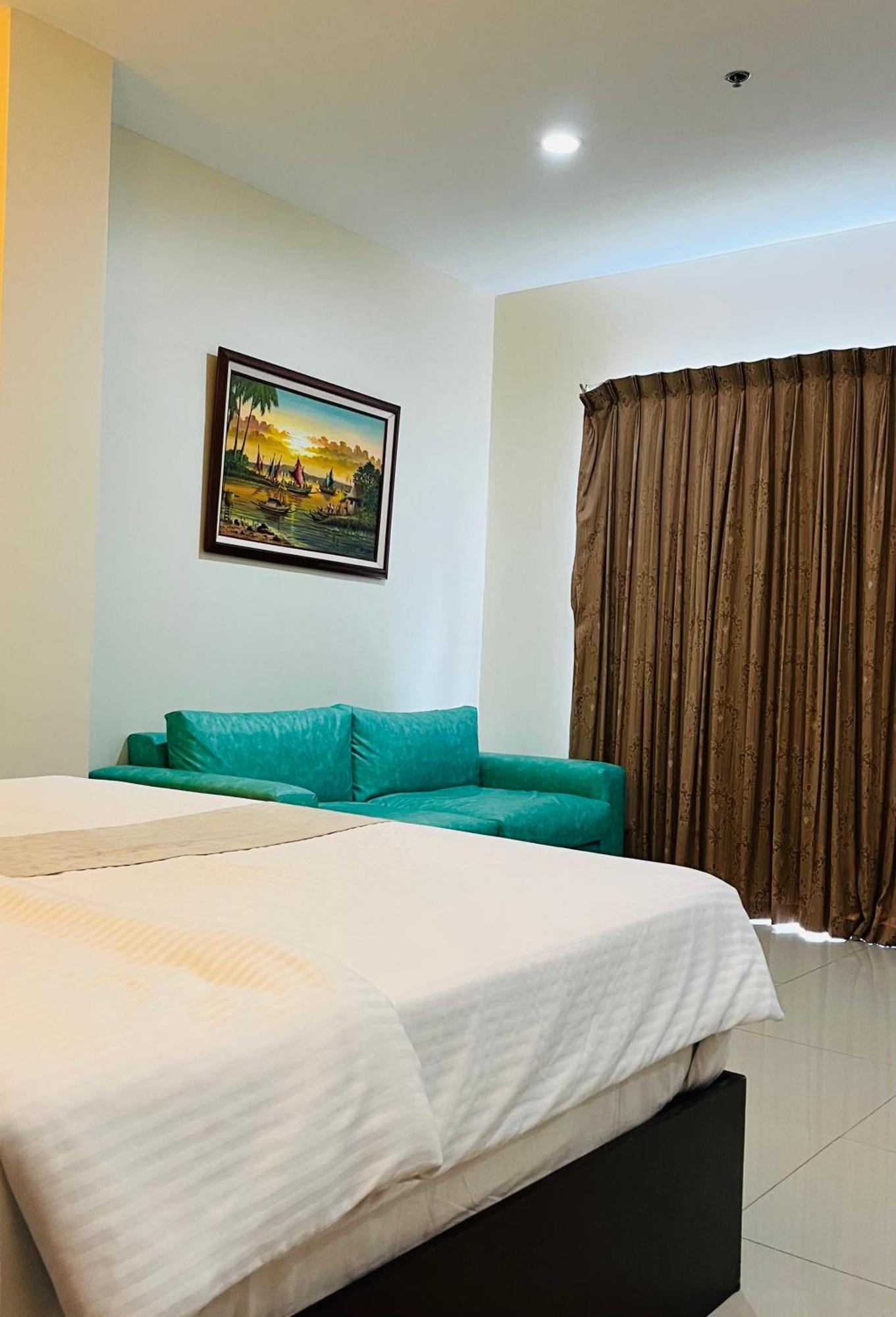 โรงแรมเซียร่า Dumaguete City ภายนอก รูปภาพ